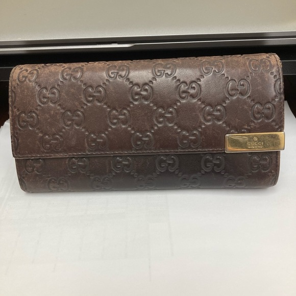 Gucci wallet.  Approximately 8x4 - Picture 3 of 13